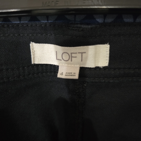 LOFT - Ladies Classic Black Skinny Jeans - Picture 5 of 10